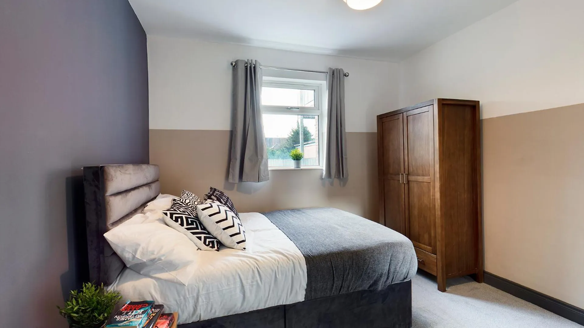 No. 3 Eglantine Avenue, Lisburn Road Apartment Belfast